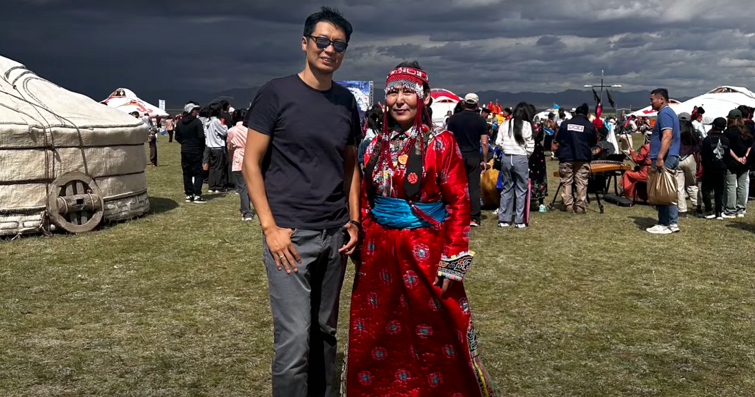 Mongolian Traditional costumes